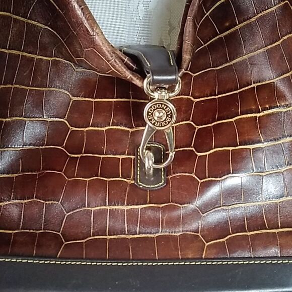 DOONEY AND ROURKE LEATHER LOGO LOCK WOMENS BAG - Picture 3 of 16